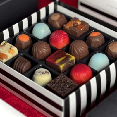 Caixa 16 Chocolates Finos - Listrada