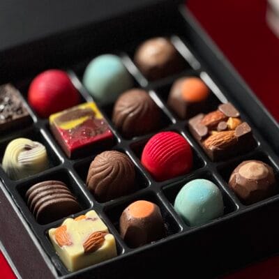 Caixa 16 Chocolates Finos DELUXE